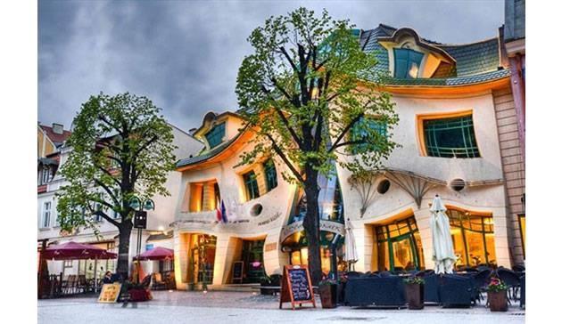 <p>Sopot, Polonya, çarpık ev</p>
