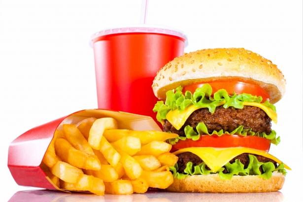 <p>Fast food, sağlığınız için pek de iyi bir tercih değil!</p>
