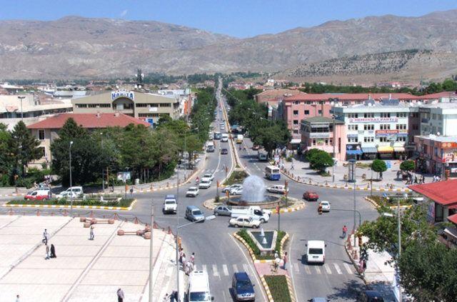 <p><strong>50 Erzincan</strong></p>
<p>Çocuk nüfusu: 56.134</p>
<p>İl nüfusuna oranı: %24,83</p>