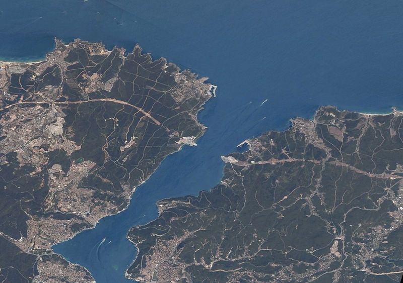 <p>Yavuz Sultan Selim Köprüsü'nün yapım aşaması RASAT uydusu tarafından uzaydan adım adım görüntülendi.</p>

<p> </p>
