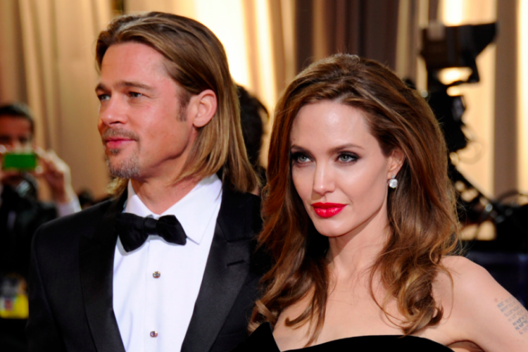 <p><strong>Brad Pitt ve Angelina Jolie</strong></p>
