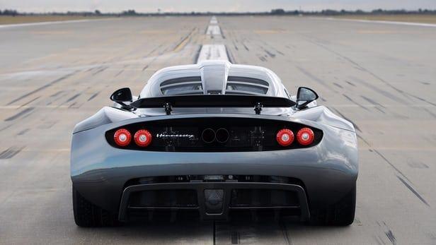 <p>2013 - Hennessey Venom GT Saatte 428 km</p>