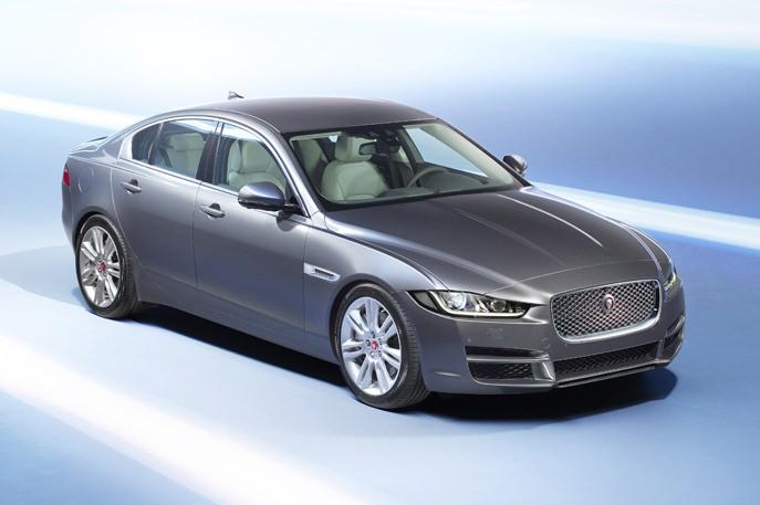 <p><span style="color:#FFA07A"><strong>BÜYÜK AİLE</strong></span></p>

<p>Jaguar XE</p>
