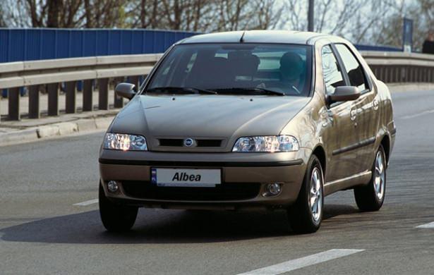 <p>Otomobil markası : Fiat Albea 1.3 Multijet 2006<br />
<br />
2. El fiyatı : 15.750 TL </p>