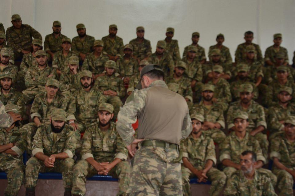 <p><strong> "Yeni bir ÖSO doğuyor" </strong></p>
<p>Ayrıca ÖSO mensuplarında önceki çatışmalarda görülen zafiyet ve eksikliklerin giderilmesi yönünde de verilen eğitimler sonucunda önemli gelişmeler kaydedildiği öğrenildi.</p>