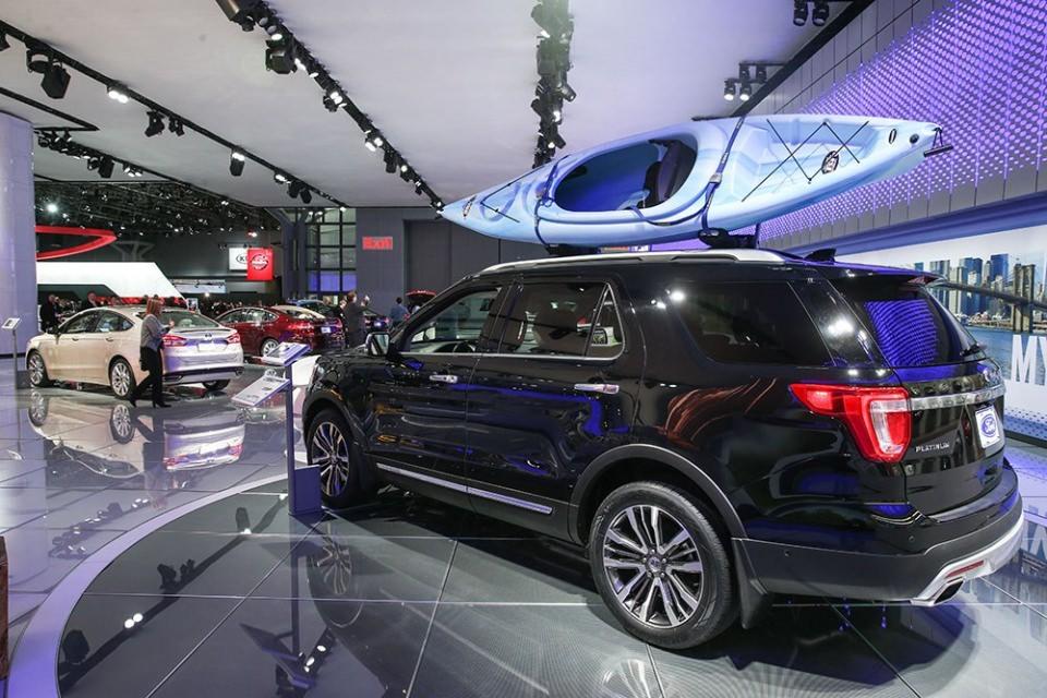 <p>Ford Explorer Premium</p>

<p> </p>
