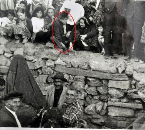 <p>Anadolu Ajansı, 'AA Objektiflerinden Ahmet Davutoğlu' adlı fotoğrafları yayınladı. Davutoğlunun belki de daha önce hiç görmediğiniz fotoğrafları ve en renkli kareleri bulunuyor. İşte görülmemiş fotoğraflarıyla Başbakan Ahmet Davutoğlu...</p>