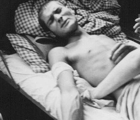 <p>Hipotermi (Vücut ısısının 35°C'nin altına düşmesi) hastalığı hakkında bulgular, Nazi'lerin insanlar üzerindeki deneylerinde öğrenilmiştir</p>
