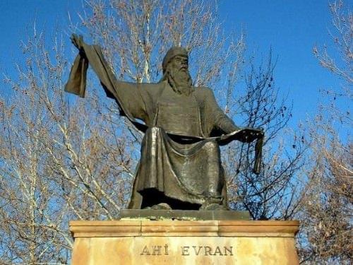 <p>KIRŞEHİR - Ahi Evran Heykeli</p>

