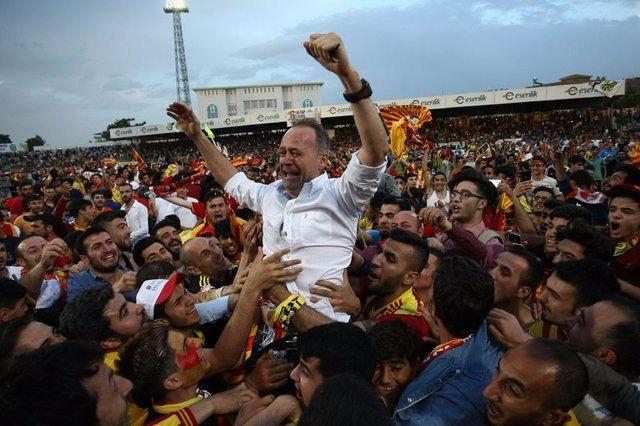 <p>Malatya Belediyespor adıyla 1986 yılında kurulan, 2010'da Yeni Malatyaspor ismini alan sarı-siyahlı takım, 31 yıllık tarihinde ilk kez Süper Lig'de mücadele edecek.</p>
