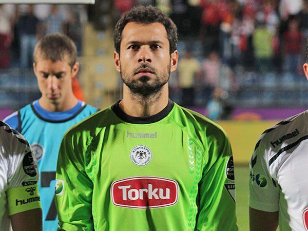 <p>Serkan Kırıntılı (Konyaspor)</p>