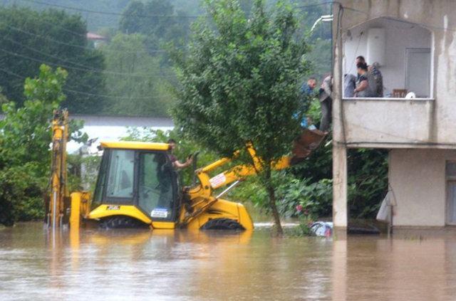 <p>Ordu Valisi İrfan Balkanlıoğlu ve Büyükşehir Belediye Başkanı Enver Yılmaz, Fatsa ilçesinde incelemelerde bulundu.</p>

<p> </p>

