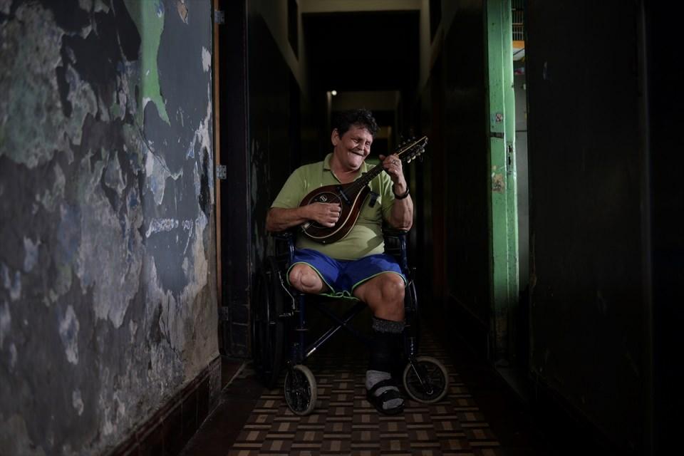 <p>Brezilya'nın Rio de Janeiro şehrinde bulunan Curupaiti Hastanesi'ndeki cüzzam hastaları zor koşullarda tedavilerini sürdürmekte. </p>
