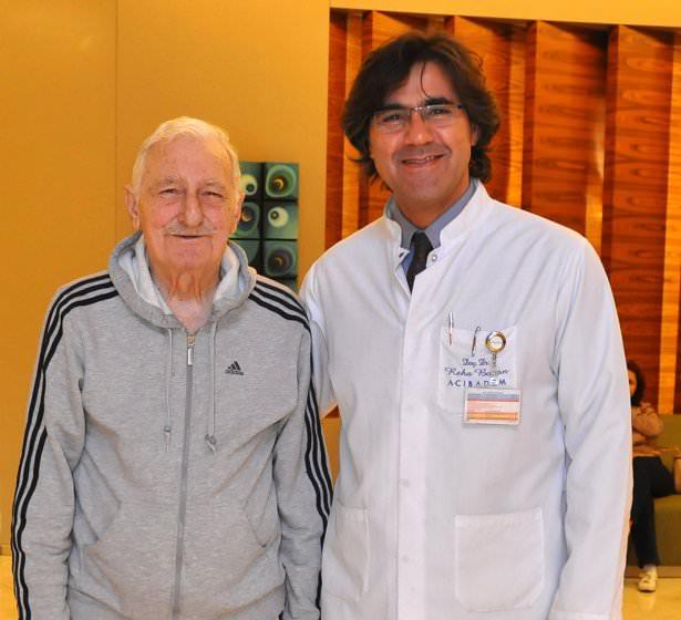 <p>Süleyman Seba, tedavi gördüğü hastaneden taburcu edıldi.</p>

<p>30/10/2012</p>
