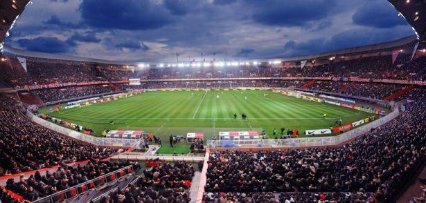 <p>PARC DES PRINCES (YENİLENİYOR)</p>
<p>Parc des Princes (Fransızcada "Prensler Parkı" anlamına gelir), Paris Saint-Germain'nin maçlarını oynadığı stadyum.</p>