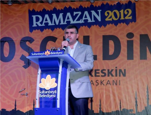 Sultanbeyli'de Ramazn coşkusu meydana sığmadı