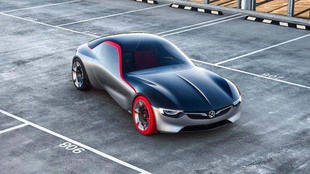 <p>Alman otomotiv markası Opel, yayınladığı çizimlerle ipuçlarını verdiği GT konseptini Cenevre’de tanıtmaya hazırlanıyor.</p>
<p> </p>