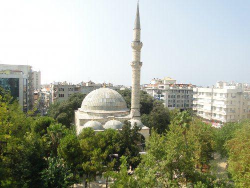 <p>Antalya 2 bin 130</p>
