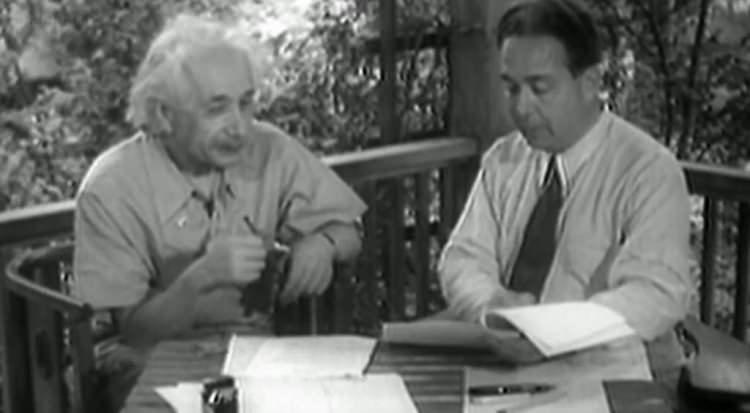 <p>Einstein imzasının diğerlerininkinden daha etkili olacağını biliyordu.</p>

<p> </p>
