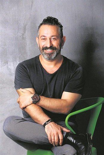 <p><strong>Cem Yılmaz</strong></p>

<p>1.72 cm</p>
