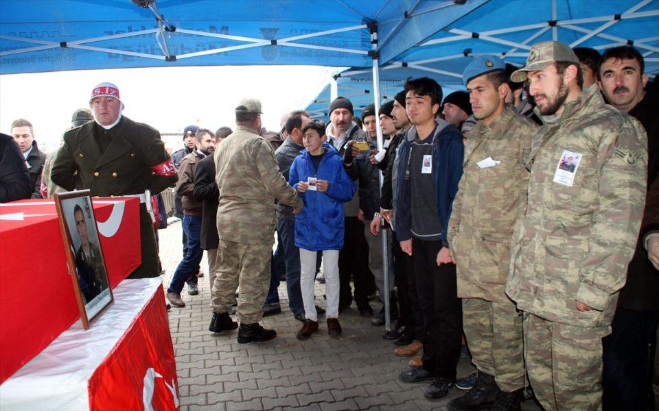 <p>Tankçı Astsubay Kıdemli Çavuş Ökkeş Karaca - Kahramanmaraş<br />
</p>