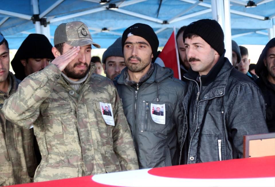 <p>Tankçı Astsubay Kıdemli Çavuş Ökkeş Karaca - Kahramanmaraş<br />
</p>