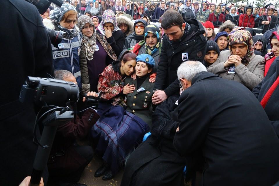 <p>Uzman Çavuş Burak Boz - Konya</p>
