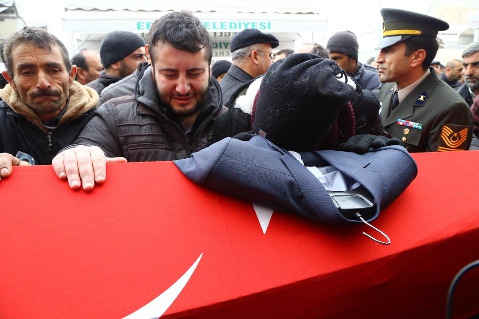 <p>Uzman Çavuş Burak Boz - Konya</p>
