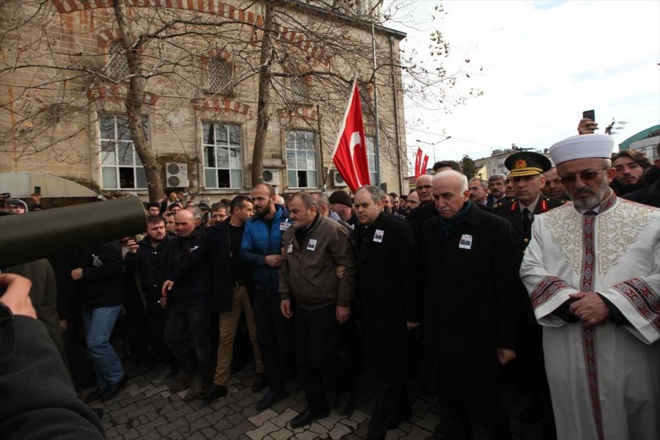 <p>Piyade Uzman Çavuş Hasan Kavuz - Samsun<br />
 </p>
