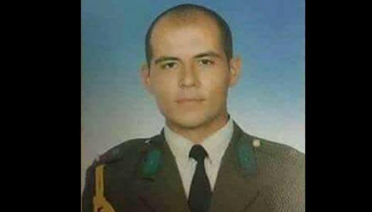 <p><strong>PİYADE BİNBAŞI BÜLENT ALBAYRAK - KOCAELİ</strong><br />
<br />
Fırat Kalkanı Harekatı kapsamında, El Bab çevresinde DAEŞ’in intihar saldırısında şehit olan Piyade Binbaşı Bülent Albayrak’ın Kocaeli’nin Gölcük ilçesinde yaşayan babasına acı haber verildi. Piyade Binbaşı Bülent Albayrak’ın, annesini 17 Ağustos depreminde kaybettiği öğrenildi. </p>