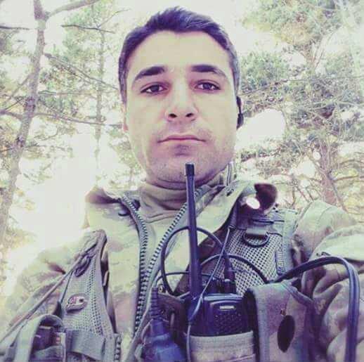 <p><strong>ASTSUBAY KIDEMLİ ÇAVUŞ ÖMERCAN YEKEBAĞCI - KARS</strong><br />
<br />
Fırat Kalkanı Harekatı'nda şehit olan Astsubay Kıdemli Çavuş Ömercan Yekebağcı'nın acı haberi Kars'ın Susuz İlçesine düştü. </p>

