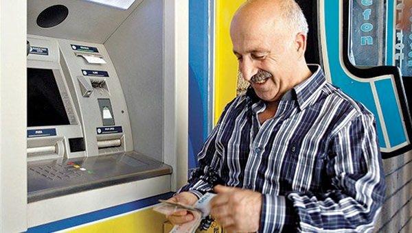 <p><strong>2-3 YILLIK SÖZLEŞME</strong></p>

<p>Emeklilere yılda yaklaşık 125 milyar liralık maaş ödemesi yapılıyor. </p>
