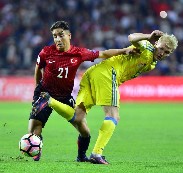 <p>Türkiye'nin Ukrayna ile 2-2 berabere kaldığı 2018 Dünya Kupası Avrupa Elemeleri I Grubu maçında gösterdiği performansla göz dolduran genç yıldızımız Emre Mor sosyal medyayı salladı.</p>
