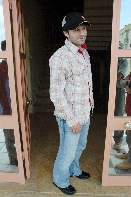 <p>Gökdeniz Karadeniz</p>
