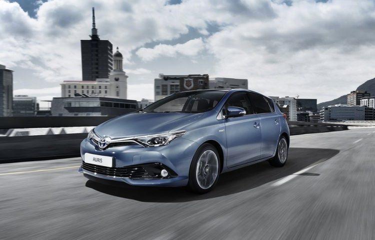 <p><span style="color:#FFD700"><strong>23) </strong></span>Toyota Auris 1.4 D-4D 90PS 6 İleri Düz Vites</p>

