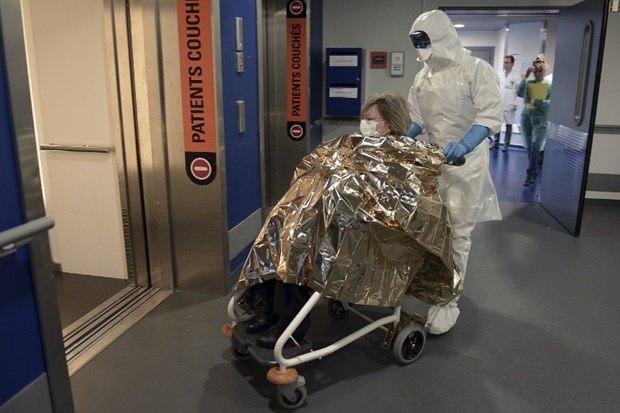 <p>8. Hospitalist (Hastanede yatarak tedavi gören hastaları tedavi eden hastane doktoru 220 bin dolar </p>

<p> </p>
