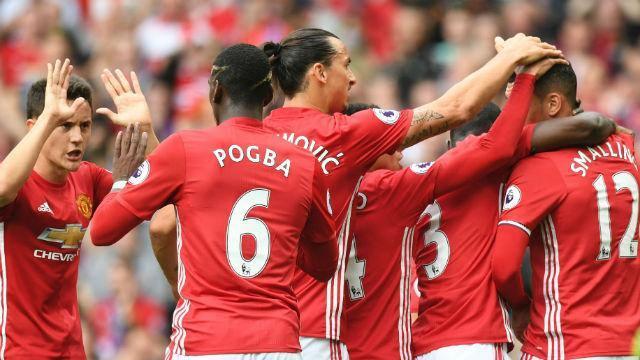 <p>1- Manchester United<br />
Yıllık ortalama maaş: 5.77 milyon Pound</p>
