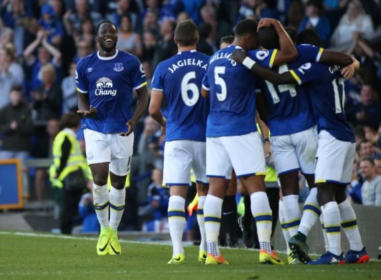<p>16- Everton<br />
Yıllık ortalama maaş: 2.14 milyon Pound</p>
<p> </p>