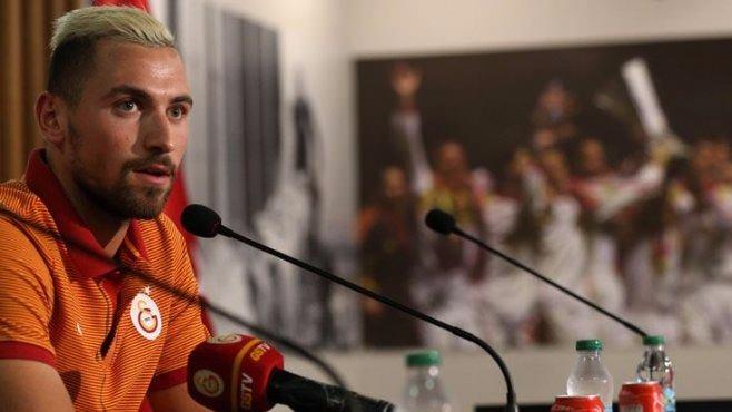 <p>Sinan Gümüş 134.4 bin takipçi</p>
