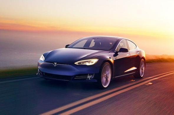 <p>İsim: Tesla Motors</p>

<p>Ülke: ABD</p>
