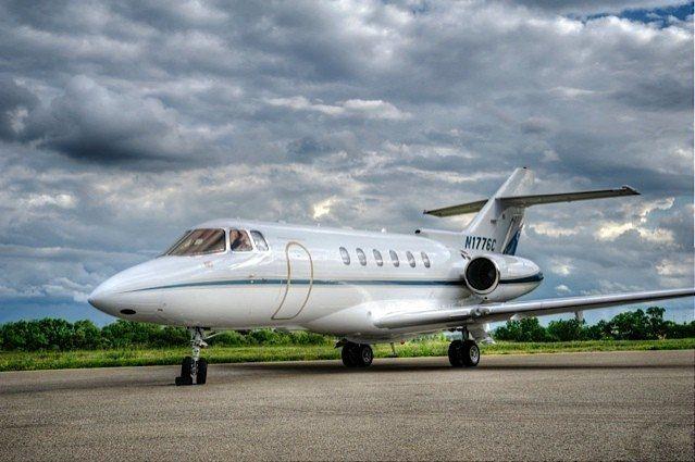 <p><strong>BEECHCRAFT HAWKER 900XP | 14.5 MİLYON DOLAR</strong></p>

<p>Orta boyutlu jetler sınıfındaki uçak saatte 860 kilometre hıza çıkabiliyor. Yeni serileri yakıt ve operasyon maliyeti açısından daha avantajlı.</p>
