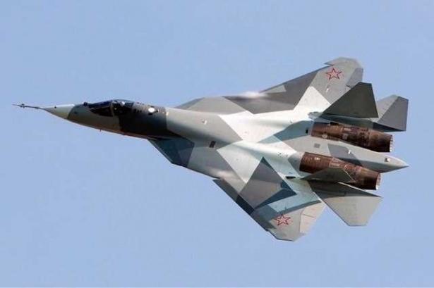 <div><strong>Sukhoi T-50</strong></div>

<div>Rusya Federasyonu Hava Kuvvetleri için, Sukhoi tarafından ABD'nin F-35 Lightning II modeline rakip olarak geliştirilen beşinci savaş uçağıdır. </div>
