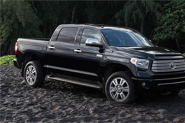 <p>Toyota Tundra V8 2WD</p>

<p> </p>
