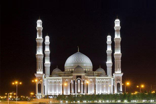 <p>Astana Camii, Astana, Kazakistan</p>

<p> </p>
