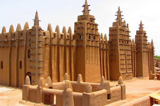 <p>Büyük Djenne Camii, Djenne, Mali</p>

<p> </p>
