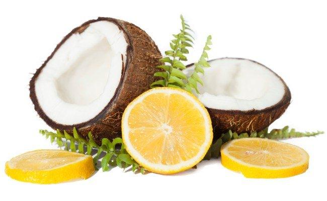 <p><strong>HİNDİSTANCEVİZİ, KİMYON VE LİMON YAPRAĞI İLE</strong></p>

<p>Hindistancevizi suyu, geniş bir vitamin, mineral, elektrolit, amino asit, sitokin ve enzim içerir. Anti-aging ve anti-kanser özellikleri vardır, ayrıca sindirime yardımcı ve güçlü bir antioksidandır.</p>
