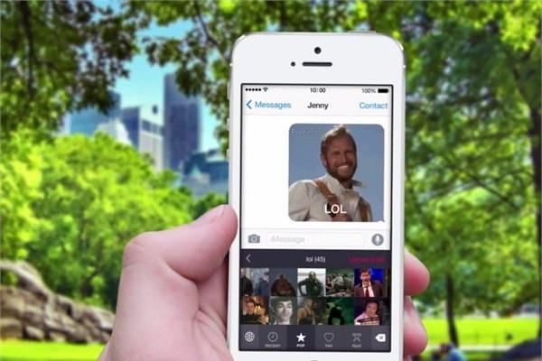 <p><strong>PopKey</strong><br />
Binlerce GIF gönderebilirsiniz.</p>
