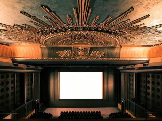 <p>Egyptian Theater, Los Angeles</p>
