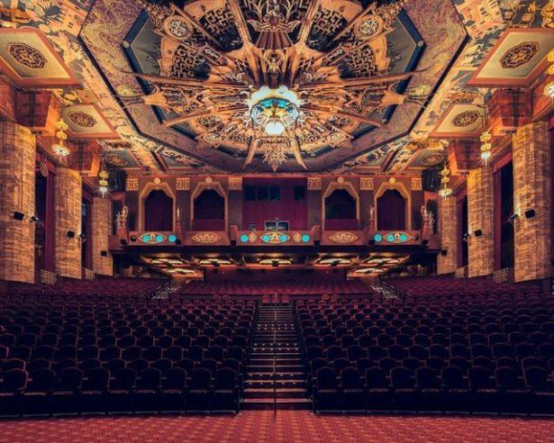 <p>Grauman's Chinese Theater, Los Angeles</p>
