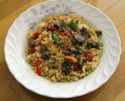 <p><strong>UŞAK</strong><br />
Alacatene, haşhaş sürtmesi, ciğerli bulgur.</p>

